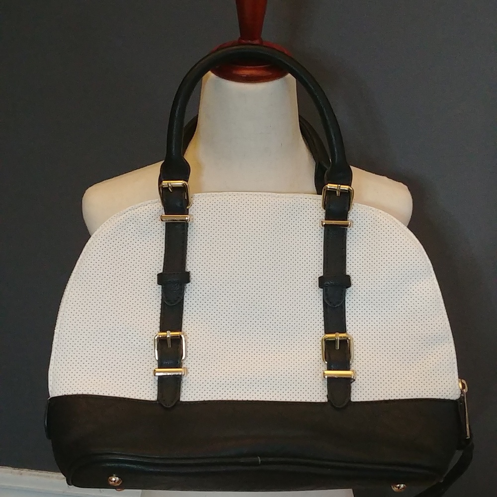 NWOT Black and White Faux Leather Shoulder Purse With Gold Toned Hardware